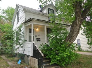 706 Valley St, Minot, ND 58701
