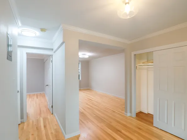 138-18 28th Road image 7 of 12