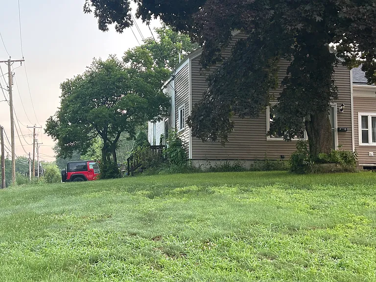 19 Frost Hill Ave #A — Photo 2
