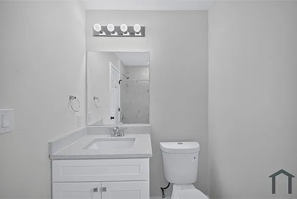 324 61st St NE — Photo 7