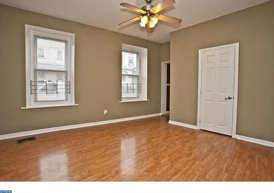 181 Dupont St — Photo 8