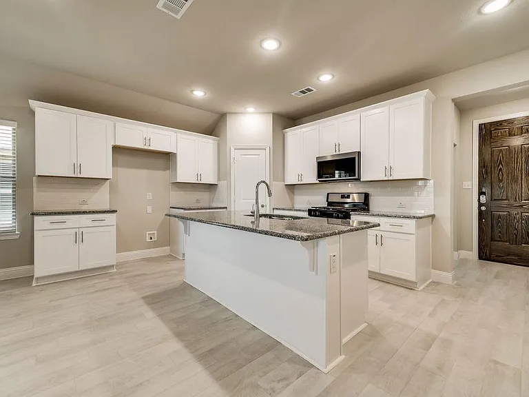 2317 Mount Olive Ln — Photo 8