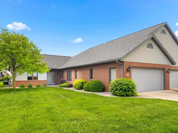 106 Barrington Pl #9, Morton, IL 61550