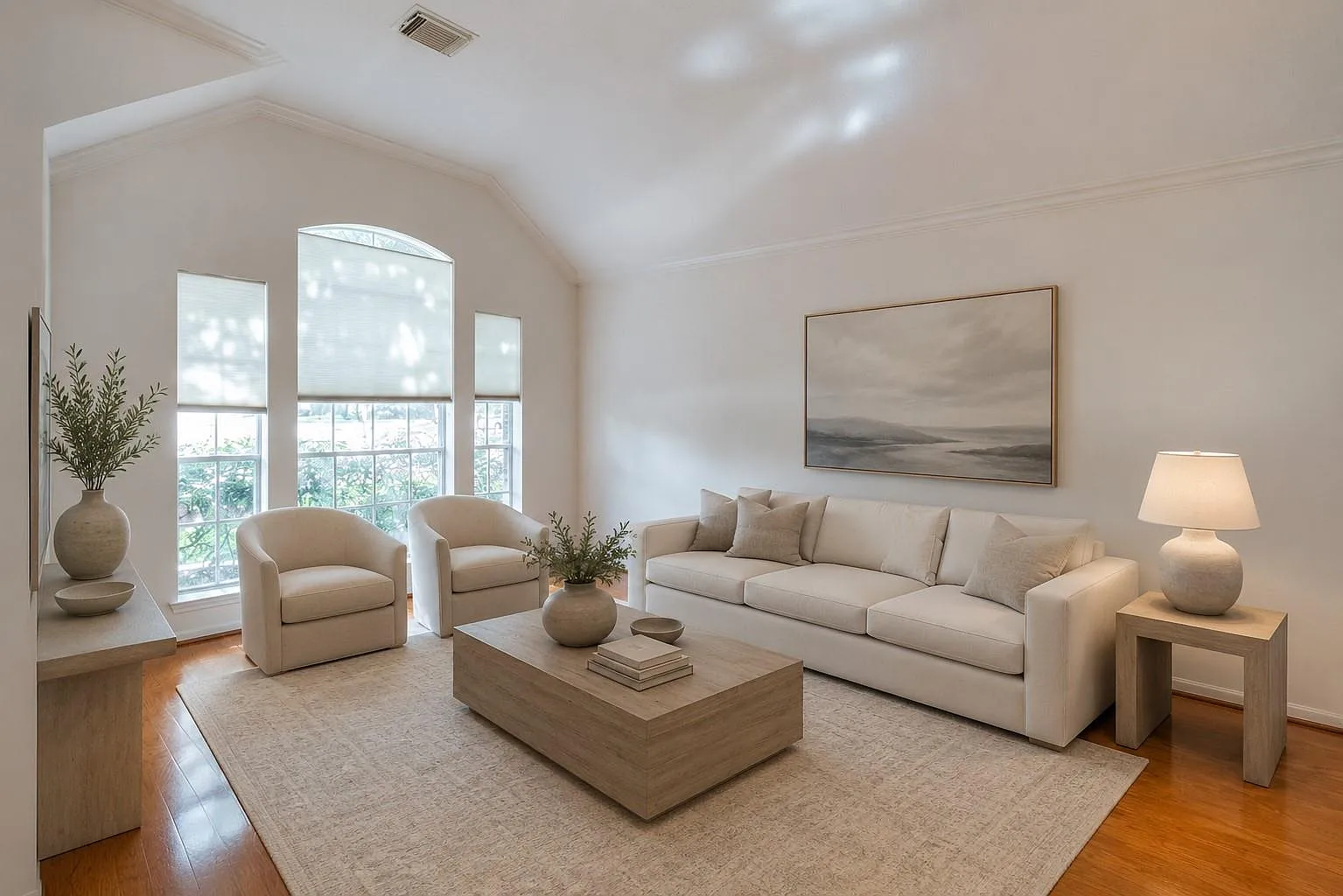 3 bed, 2.0 bath, 2243 sqft, $2,600 — Photo 4