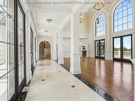 3rd image of 6 Quarry Rdg