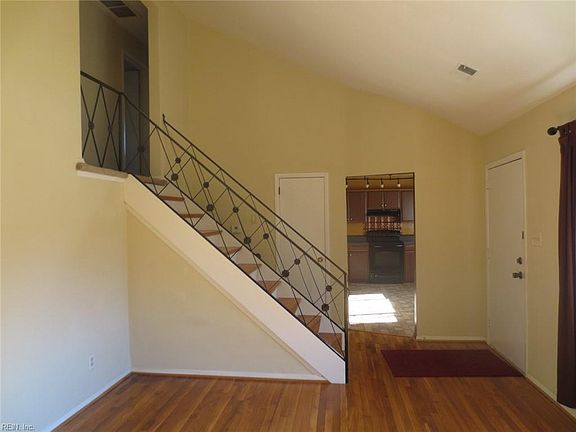 3rd image of 3256 Bow Creek Blvd