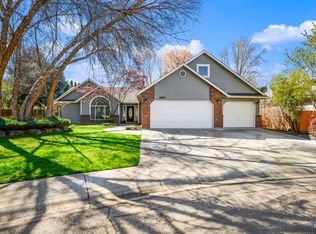 12823 W Roseglen Ct, Boise, ID 83713