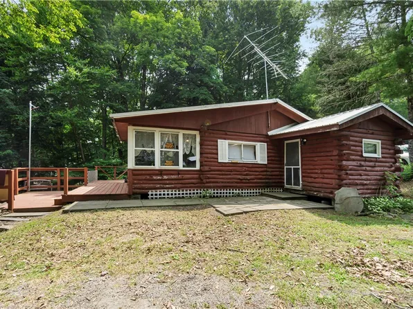 32 Beaver Lodge Rd, Altmar, NY 13302