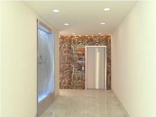 Sold by Corcoran | media 2