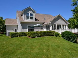 228 Westwood Dr, Seymour, CT 06483
