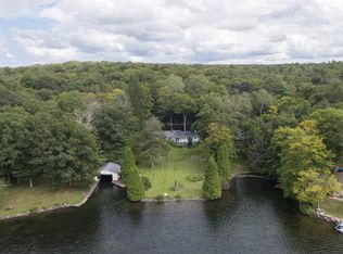 470 Lake Shore Rd, Friedens, PA 15541