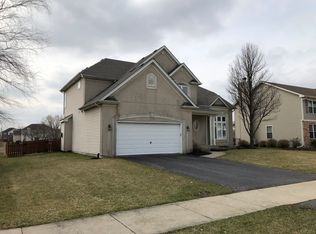 260 Morgan Valley Dr, Oswego, IL 60543