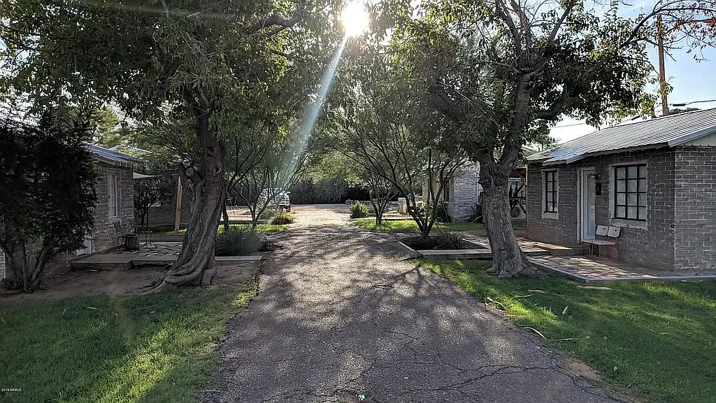 1 bed, 700 sqft, $1,399 — Photo 3