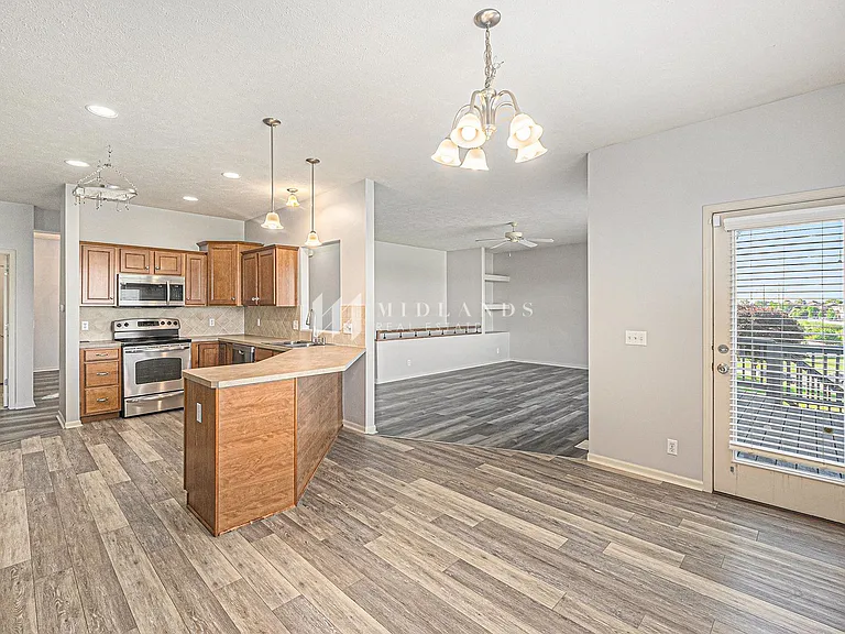 6738 S 188th Ave — Photo 5
