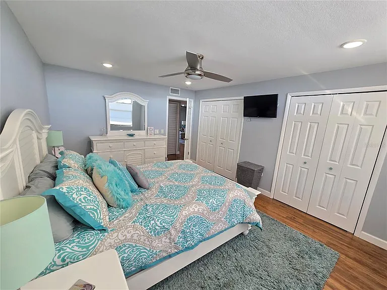 7600 Sun Island Dr S #306 — Photo 10