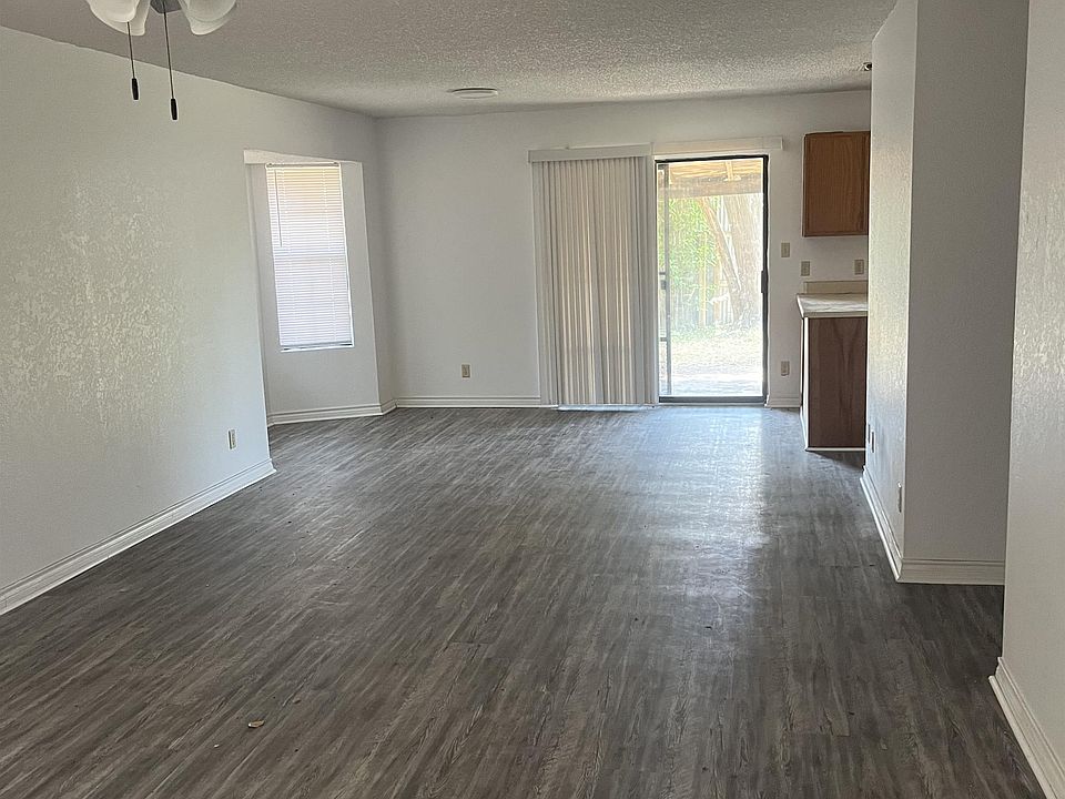 1st image of 3255 Beevers Cir