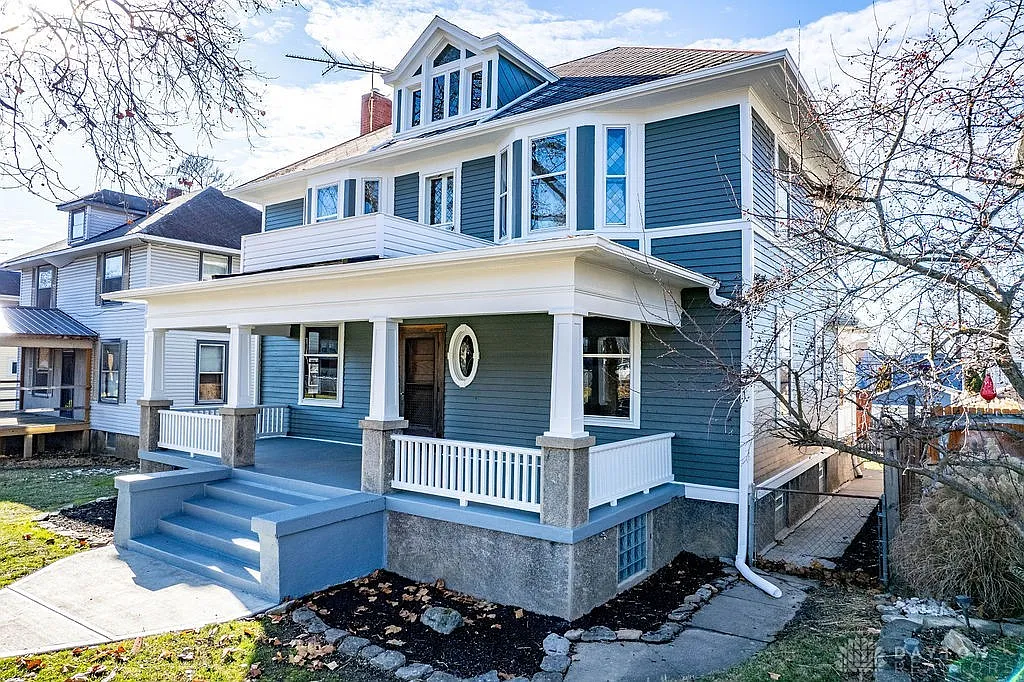 379 Cleveland Ave photo 1