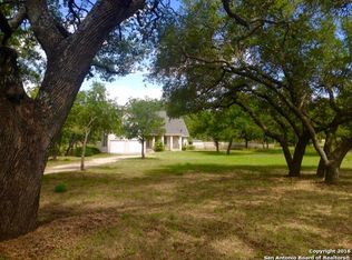 2288 County Road 770, Natalia, TX 78059