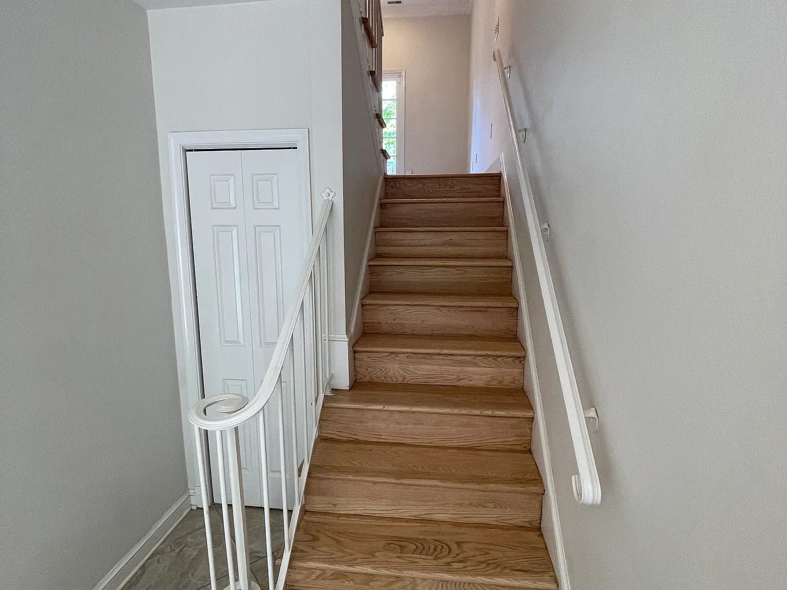 3 bed, 3.5 bath, 2000 sqft, $5,750 — Photo 3