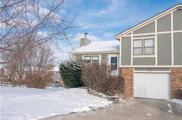 2nd image of 13851 S Alden Ct