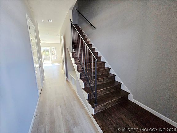 3rd image of 3406 Redbud Ln