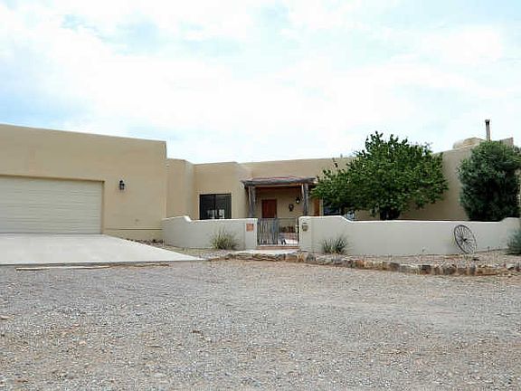 2nd image of 18097 S Via El Caballo Prieto
