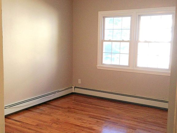 2nd image of 432 Central Ave APT 3D
