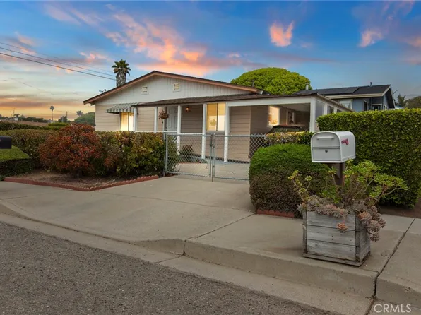 378 N 6th St, Grover Beach, CA 93433