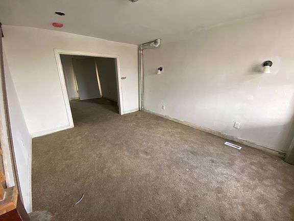 Additional Living Room