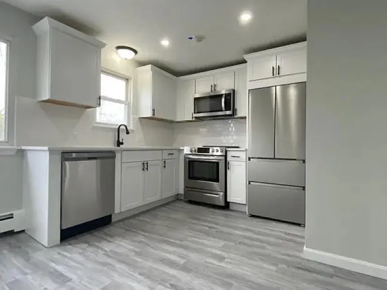 30 Marcello Ave #5 — Photo 1