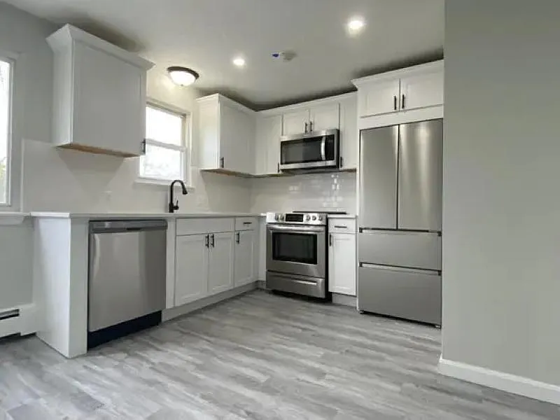 30 Marcello Ave #5