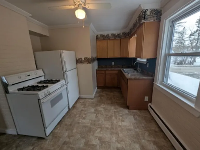 53 Perkins Ave — Photo 11