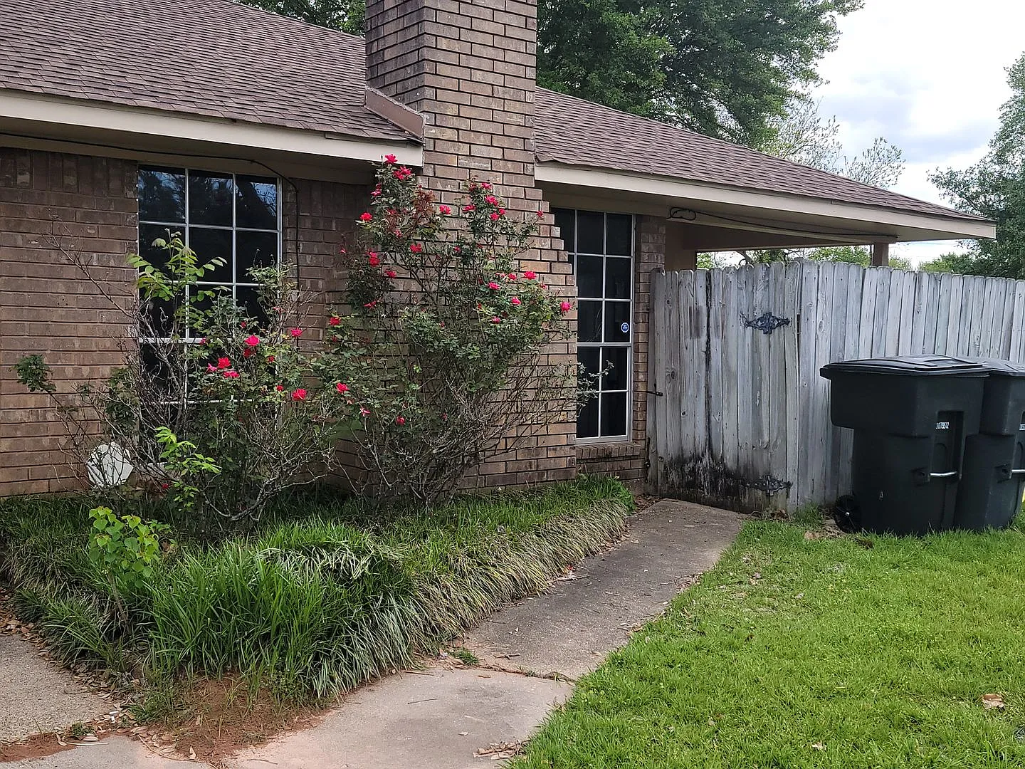 3 bedroom 2 bathroom - North Bossier — Photo 4