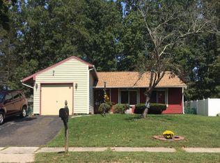 52 Pittman Ln, Sicklerville, NJ 08081