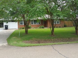 248 Highland Park Dr, Baton Rouge, LA 70808
