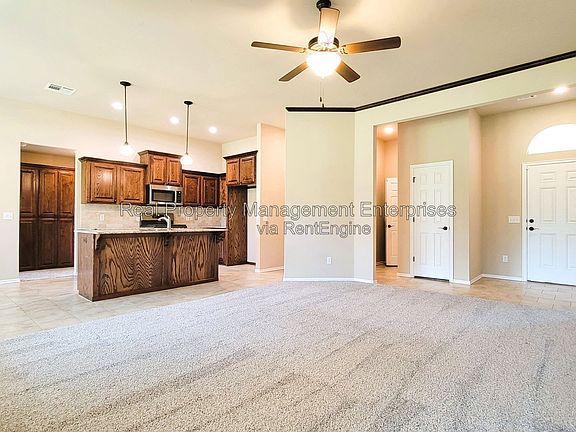 5th image of 4500 Oasis Ct