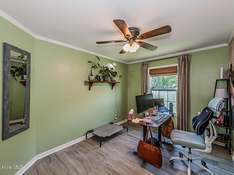 102 Market St — Photo 46