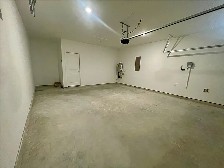 21934 Longhorn Ridge Dr — Photo 21