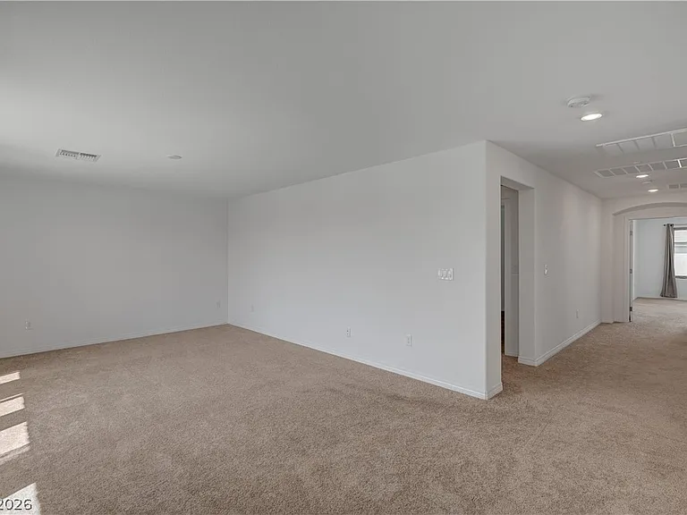 630 Great River Ave — Photo 34