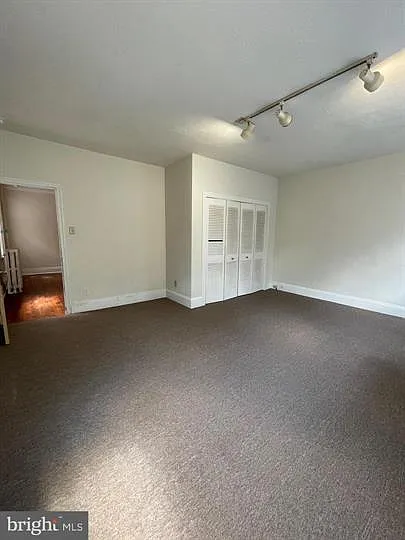 260 Lyceum Ave #2 — Photo 5