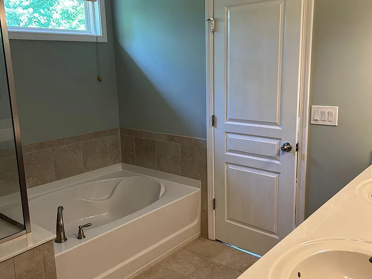 6940 Ashford Manor Way — Photo 21