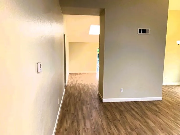 5248 Felicia Ave — Photo 14
