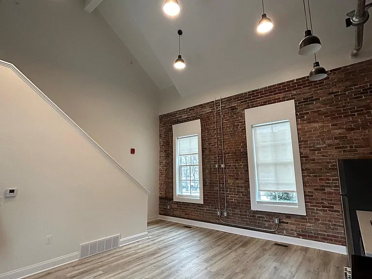 204 High St #4 — Photo 5