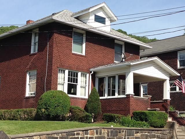 1st image of 307 Grant St