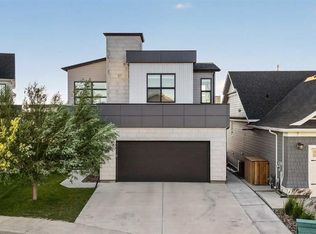 1039 S Caledonia Pl W, Lethbridge, AB T1J 5W1