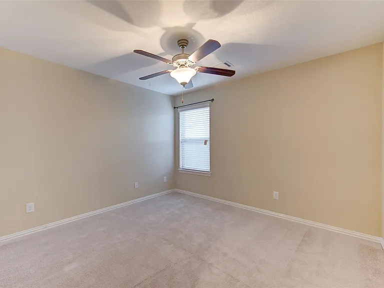 6519 Point Hollow Ln — Photo 13