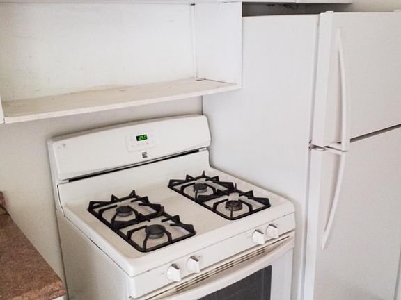 2nd image of 2358 Newton St