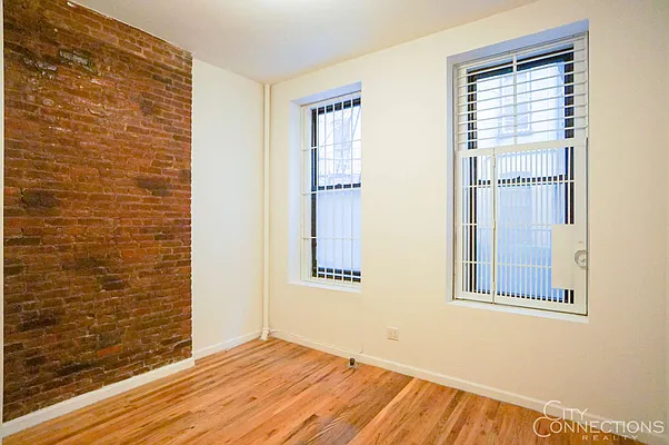 Rented by City Connections Realty | media 14