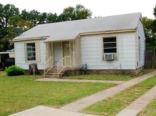 2117 N Riverside Dr, Fort Worth, TX 76111