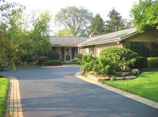 2533 Marian Ln, Wilmette, IL